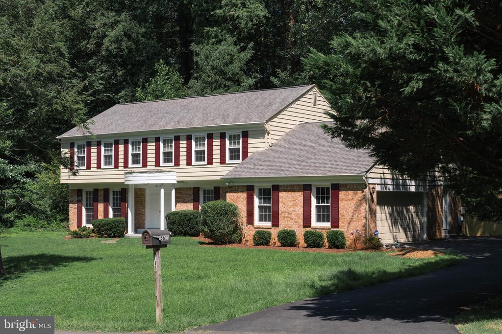 8611 BELLS MILL RD