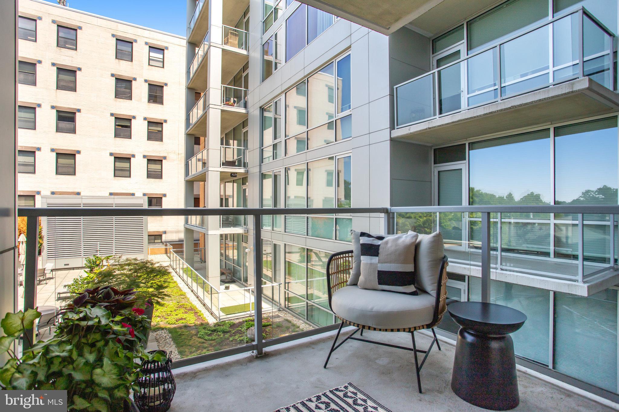 6820 Wisconsin #3008