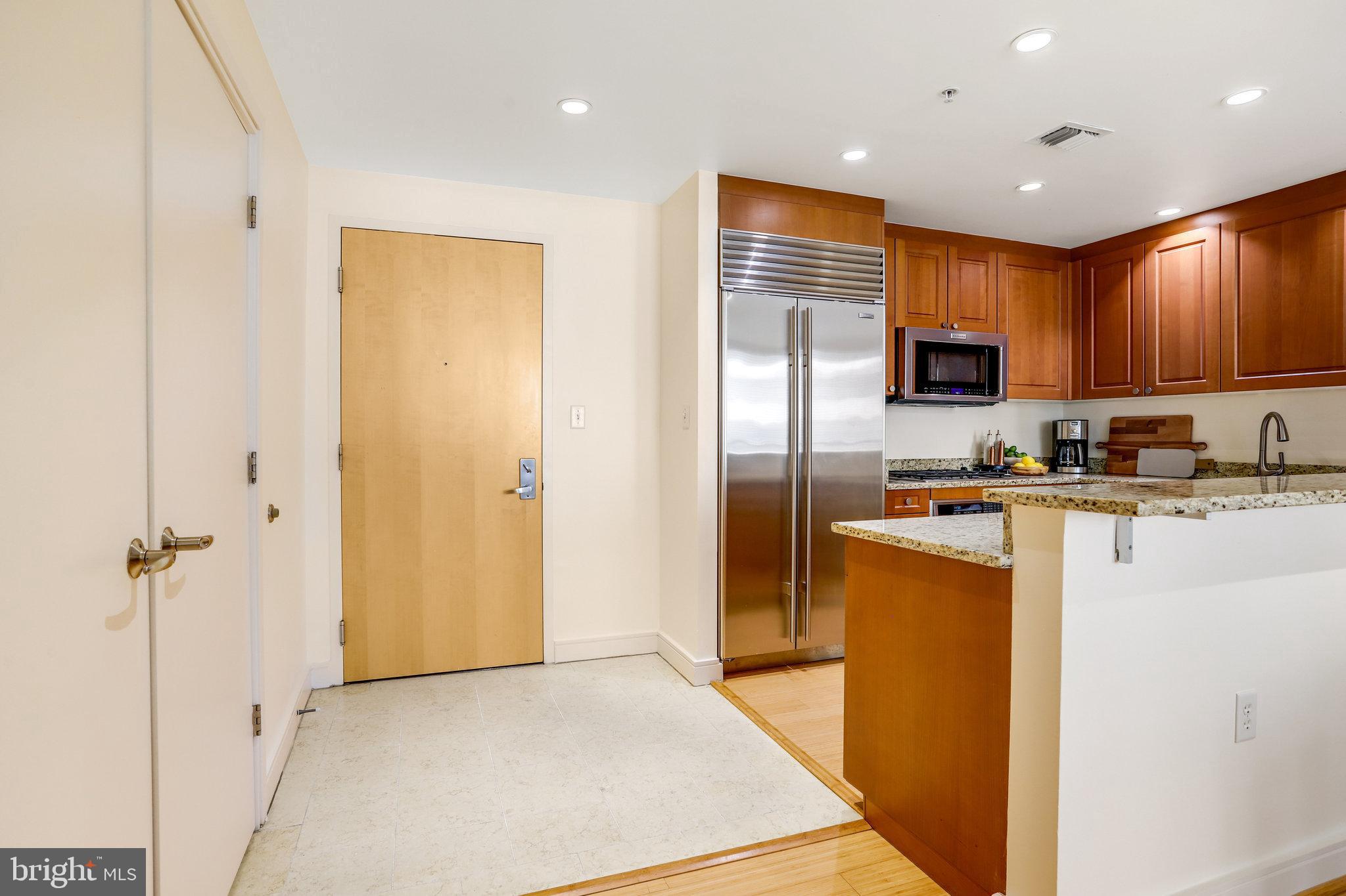 6820 Wisconsin #3008