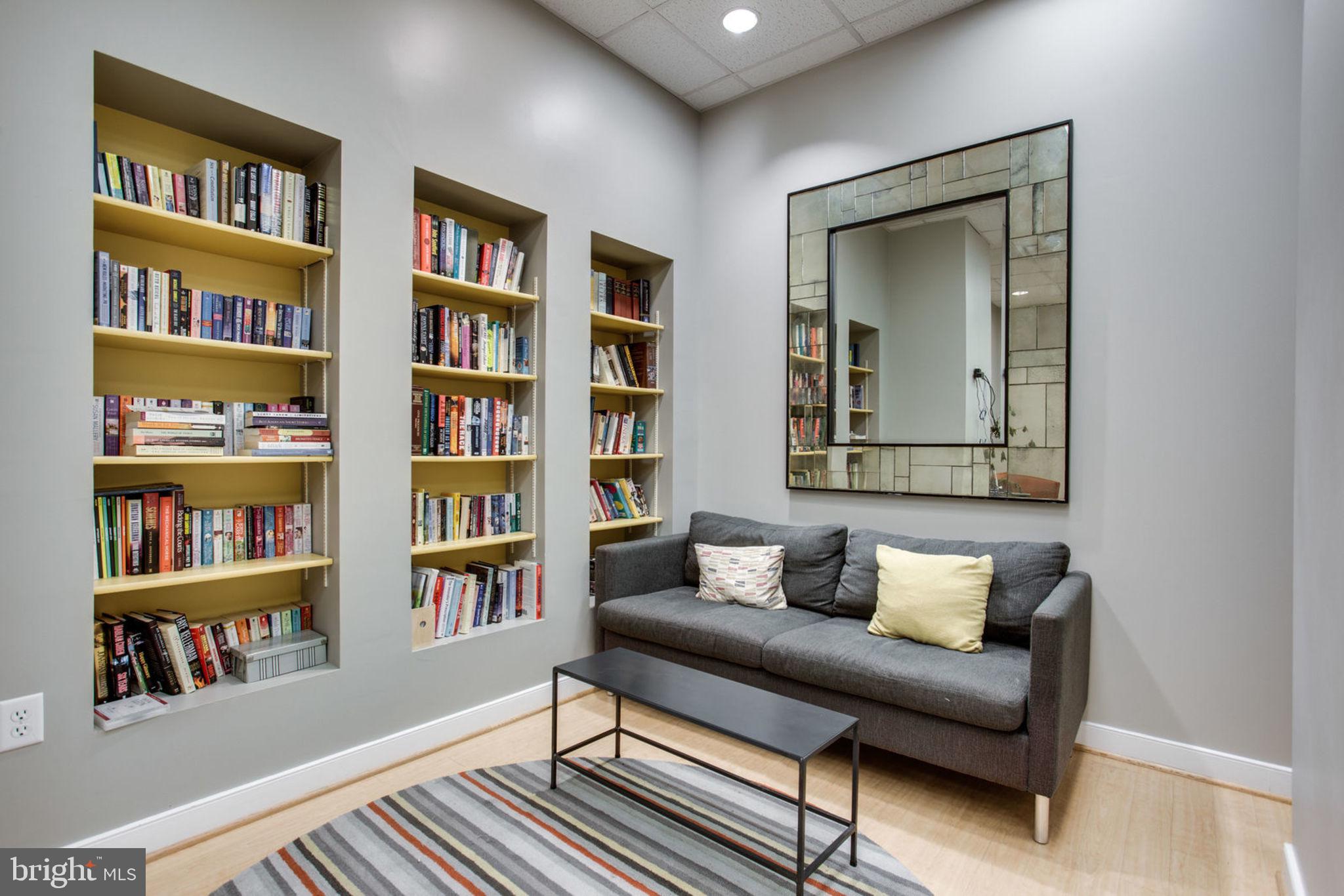 6820 Wisconsin #3008