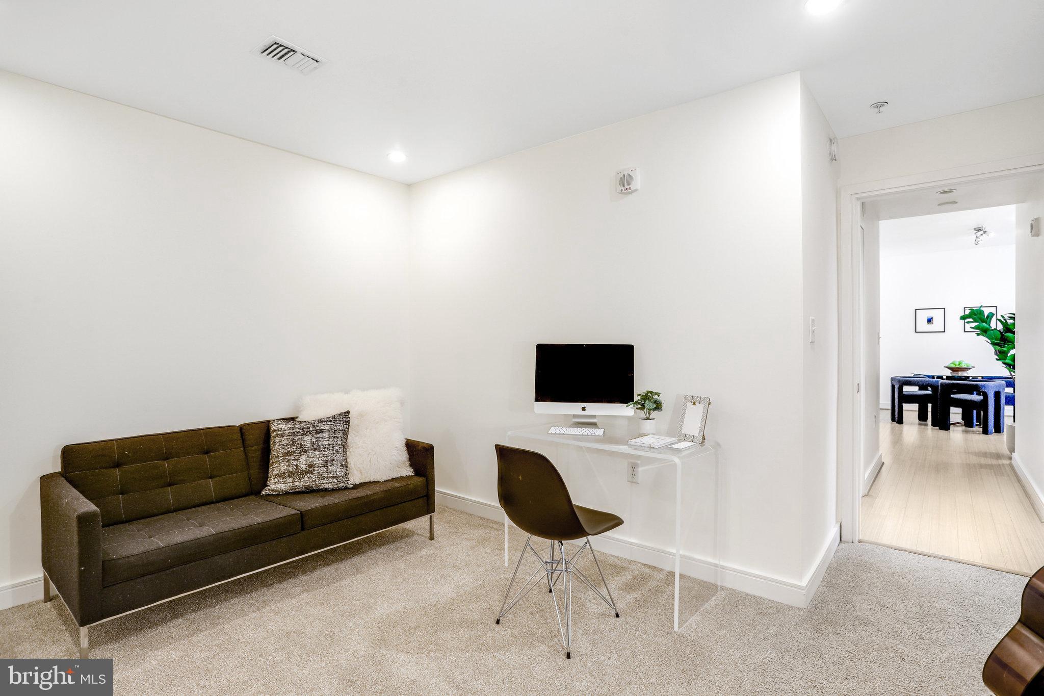 6820 Wisconsin #3008