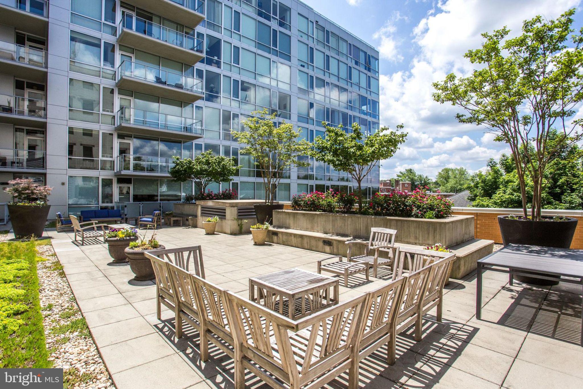 6820 Wisconsin #3008