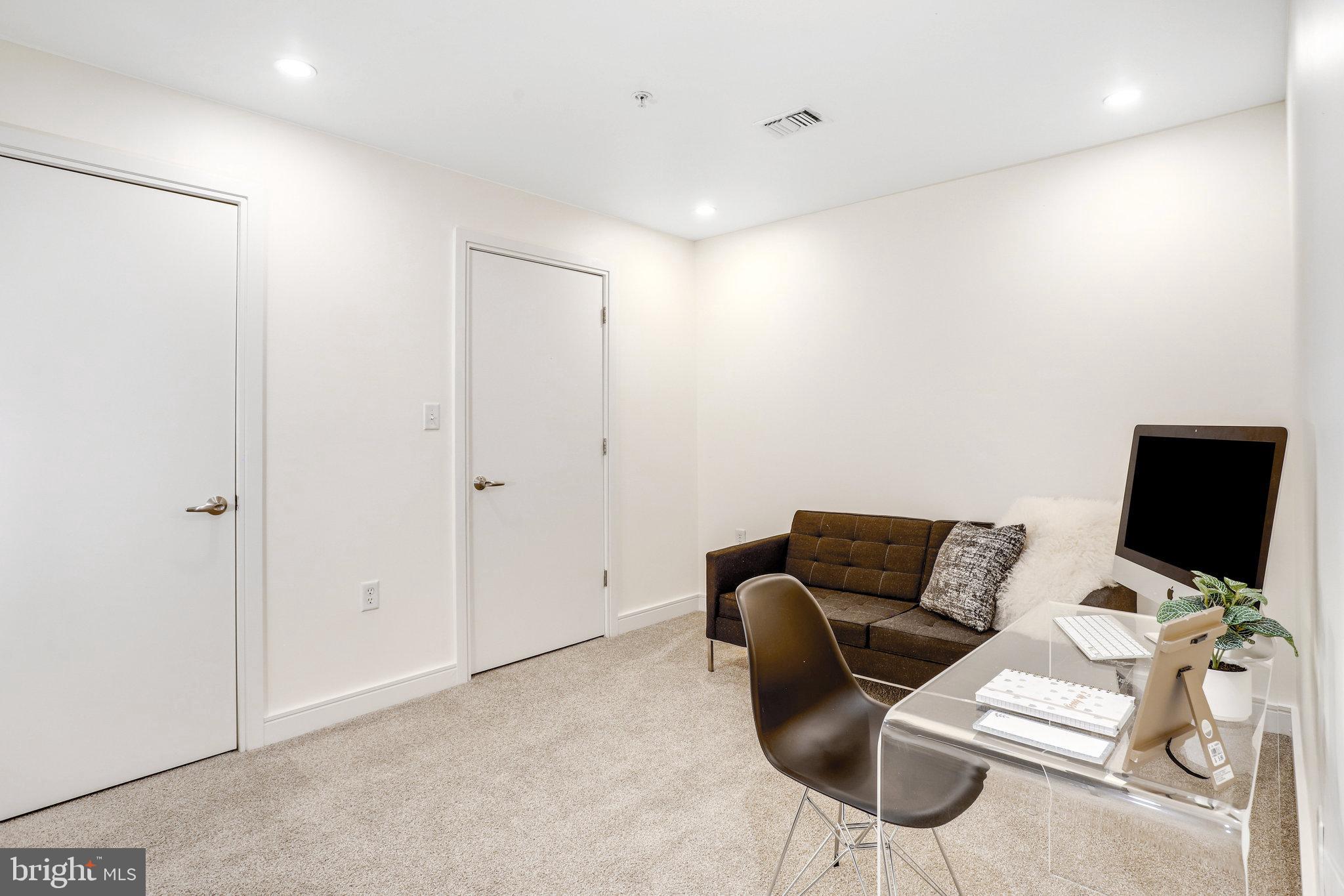 6820 Wisconsin #3008