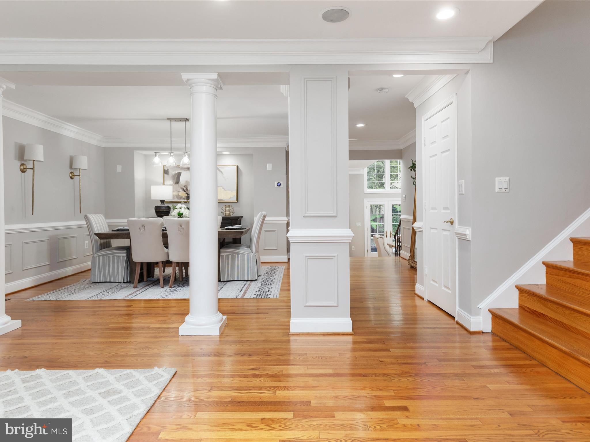7605 Leesburg Dr