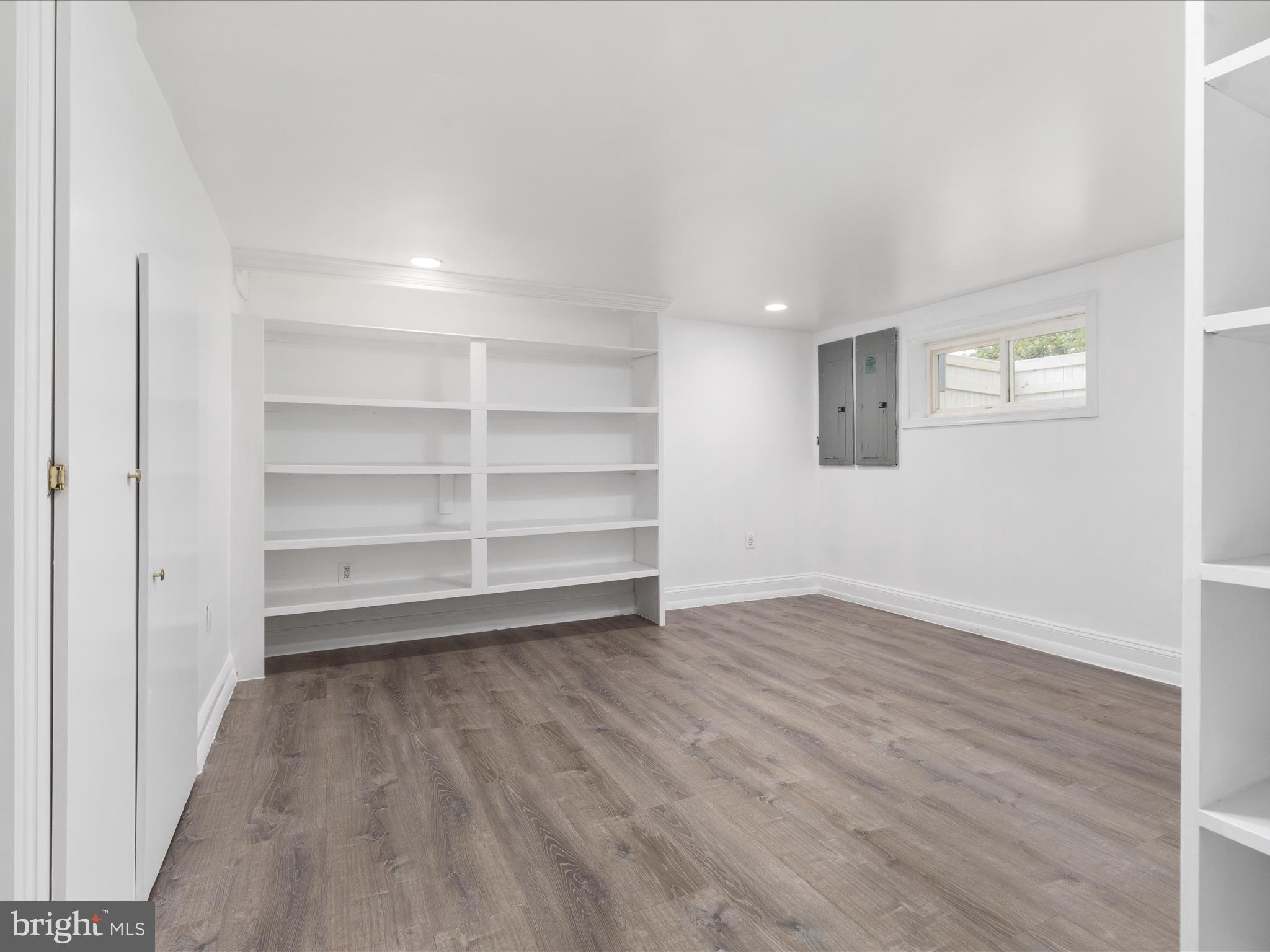 7605 Leesburg Dr