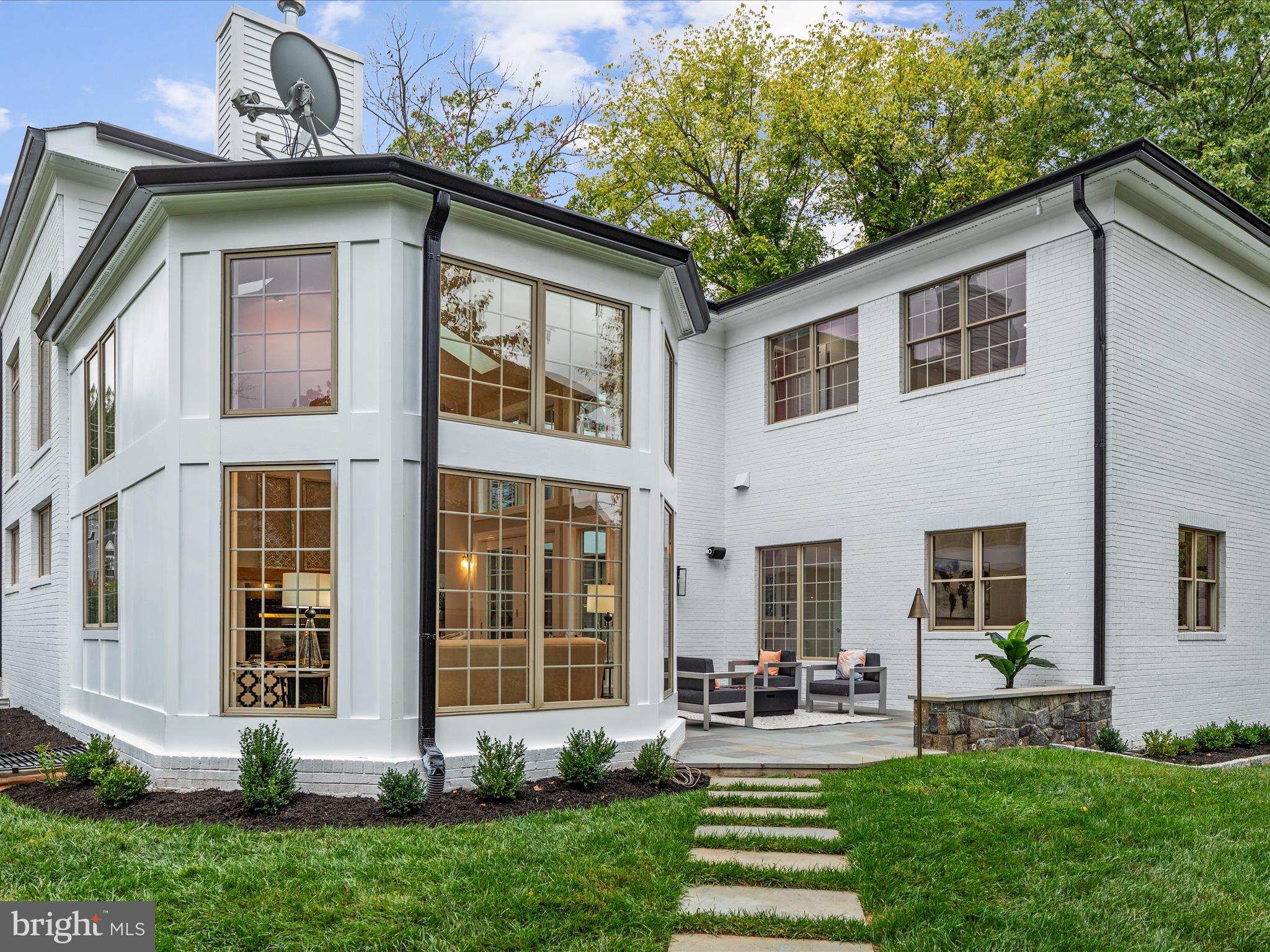 7605 Leesburg Dr