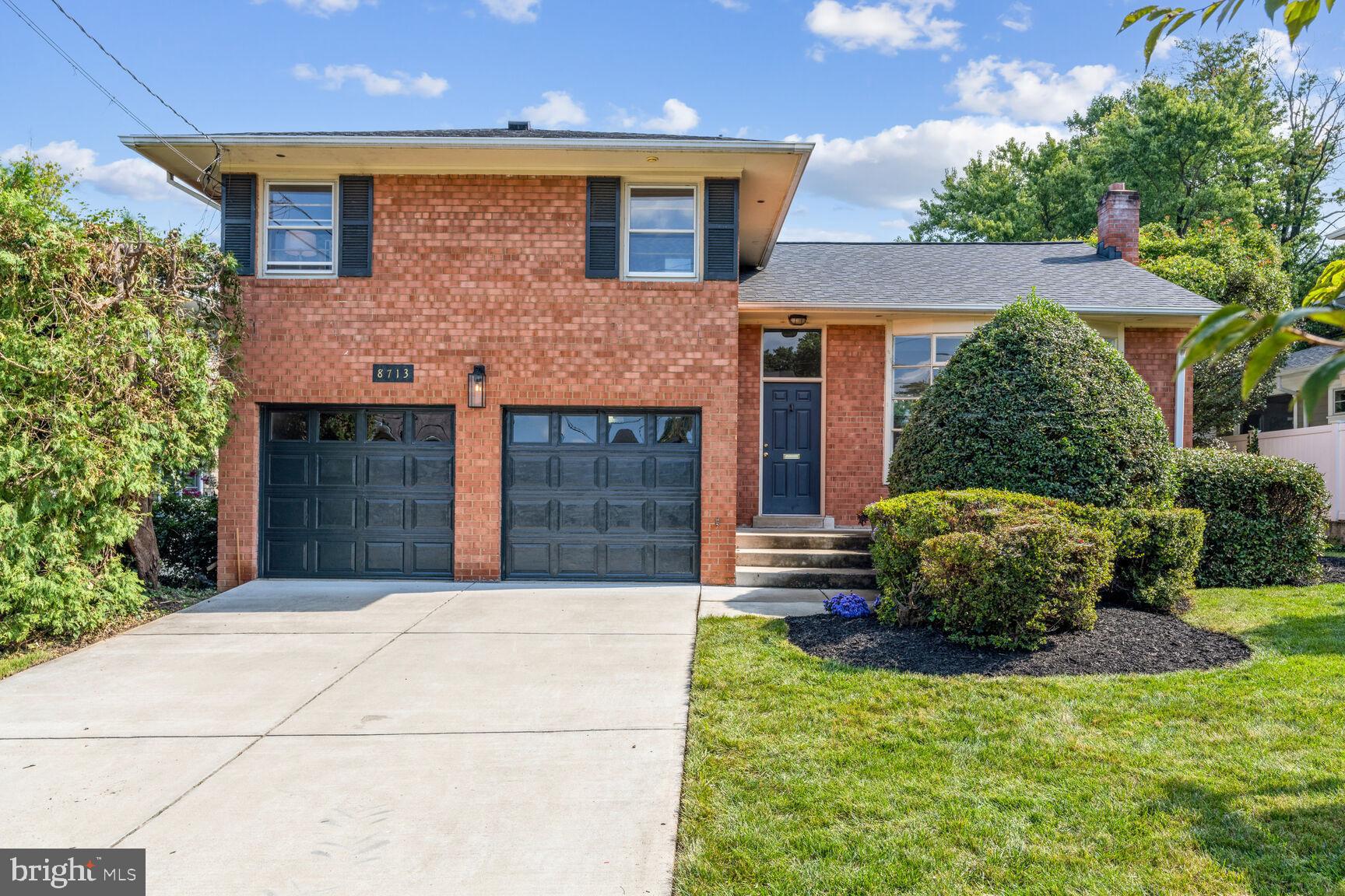 8713 Bradmoor Dr