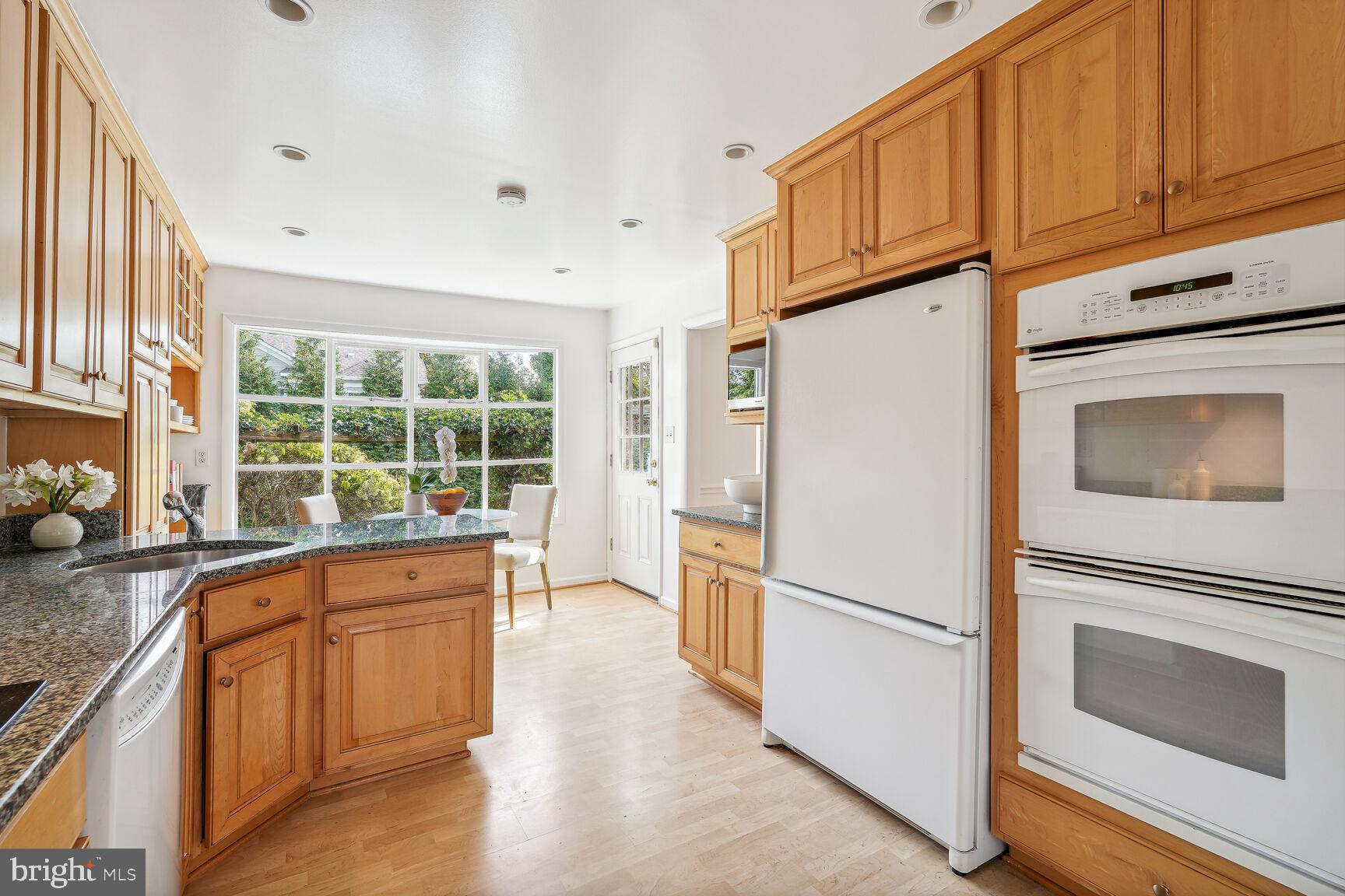 8713 Bradmoor Dr