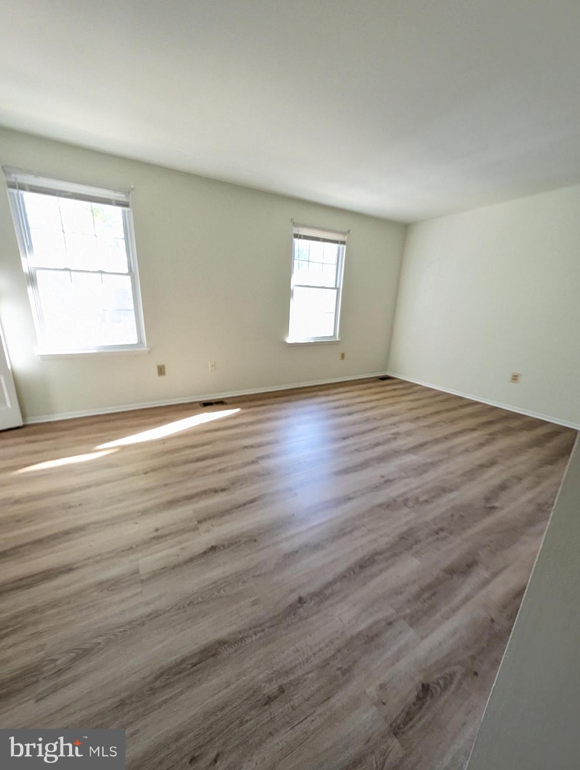 15934 INDIAN HILLS TER