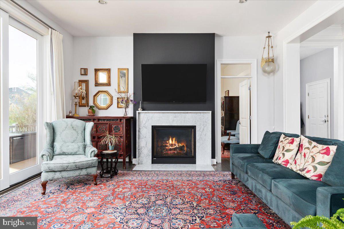 5345 Camberley Ave
