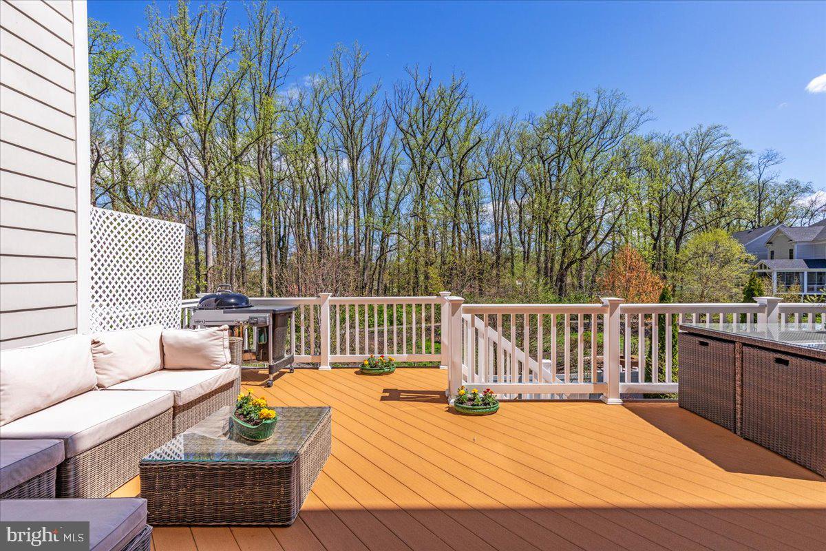 5345 Camberley Ave