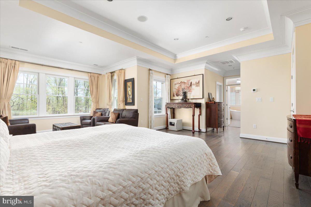 5345 Camberley Ave