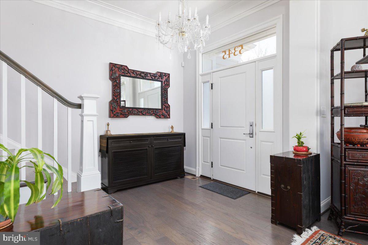 5345 Camberley Ave