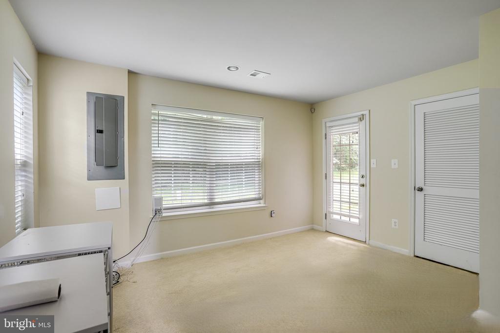 23210 ROBERTS TAVERN DR #2375