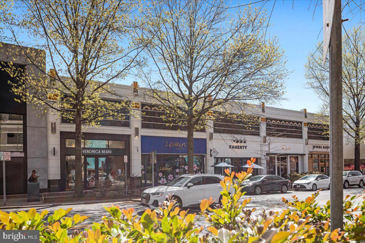 7808 WINTERBERRY PLACE