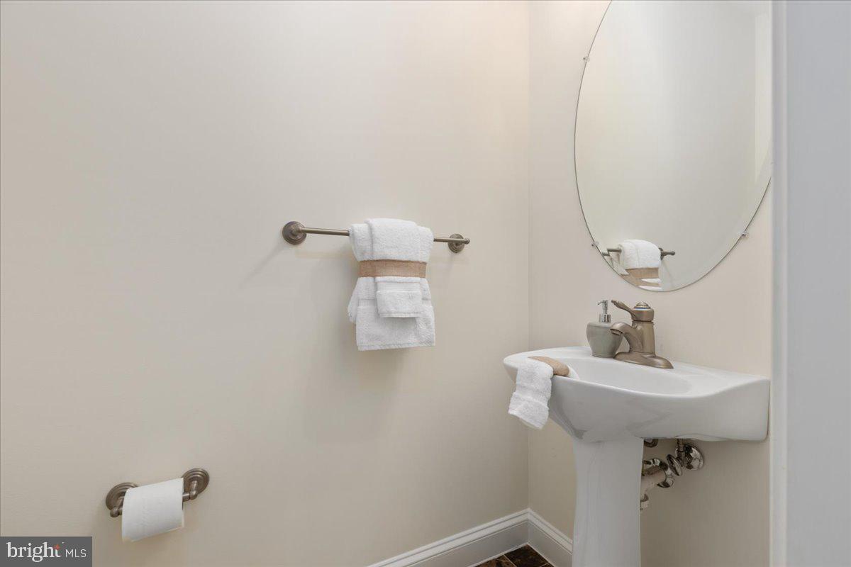 7808 WINTERBERRY PLACE