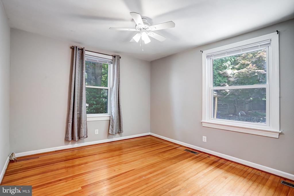 209 CEDAR AVENUE