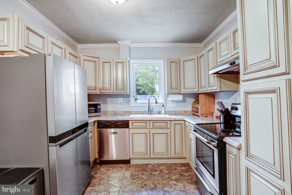 209 CEDAR AVENUE