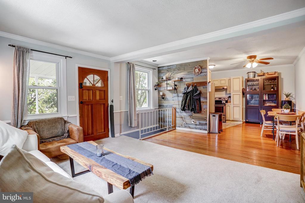 209 CEDAR AVENUE