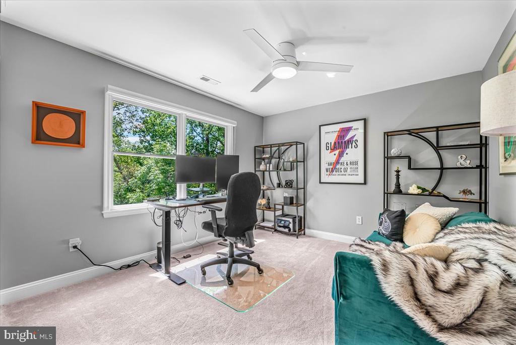 4 DEER TRAIL COURT