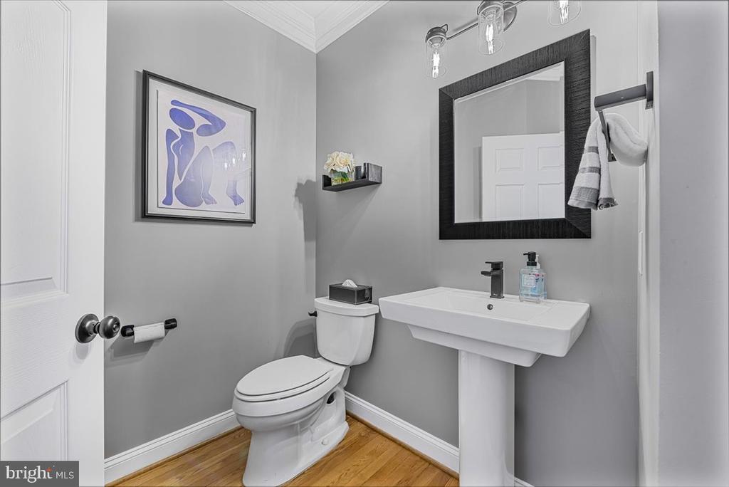 4 DEER TRAIL COURT