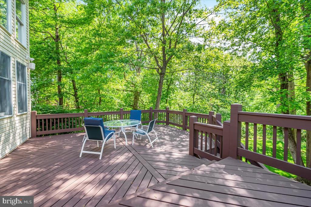 4 DEER TRAIL COURT