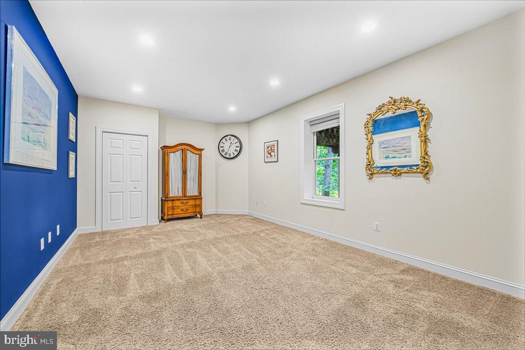4 DEER TRAIL COURT