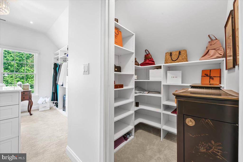 4 DEER TRAIL COURT
