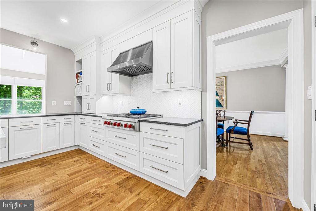 4 DEER TRAIL COURT