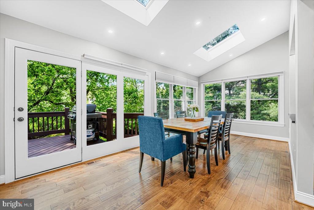 4 DEER TRAIL COURT