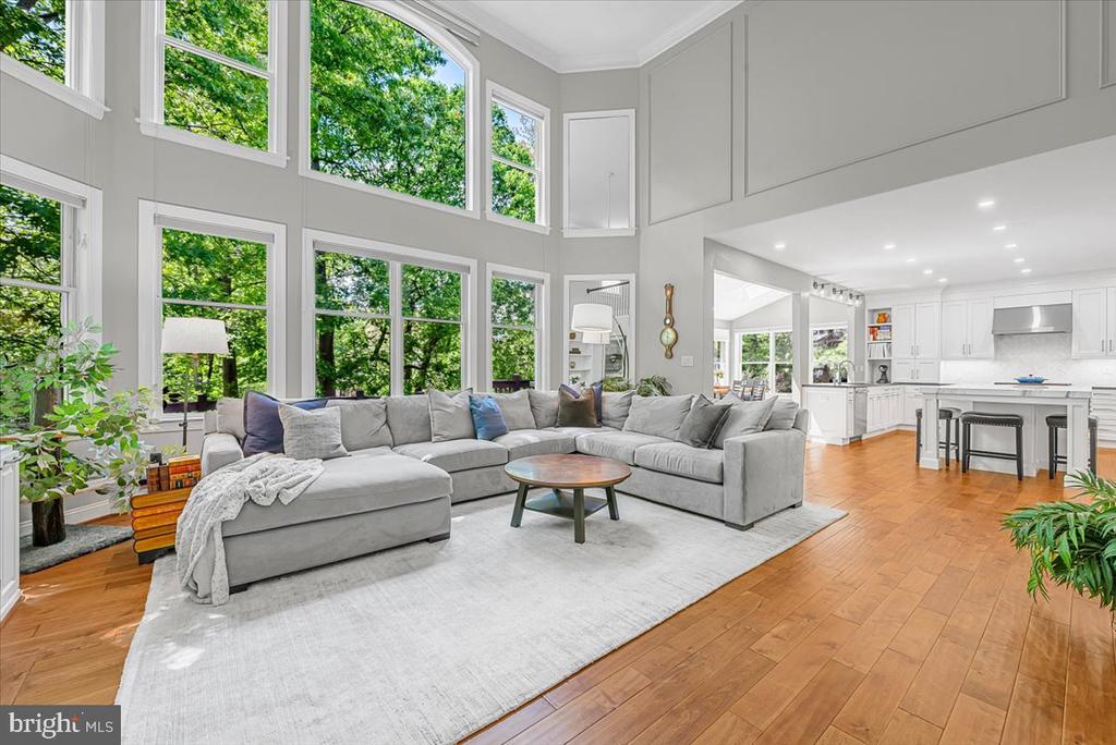 4 DEER TRAIL COURT