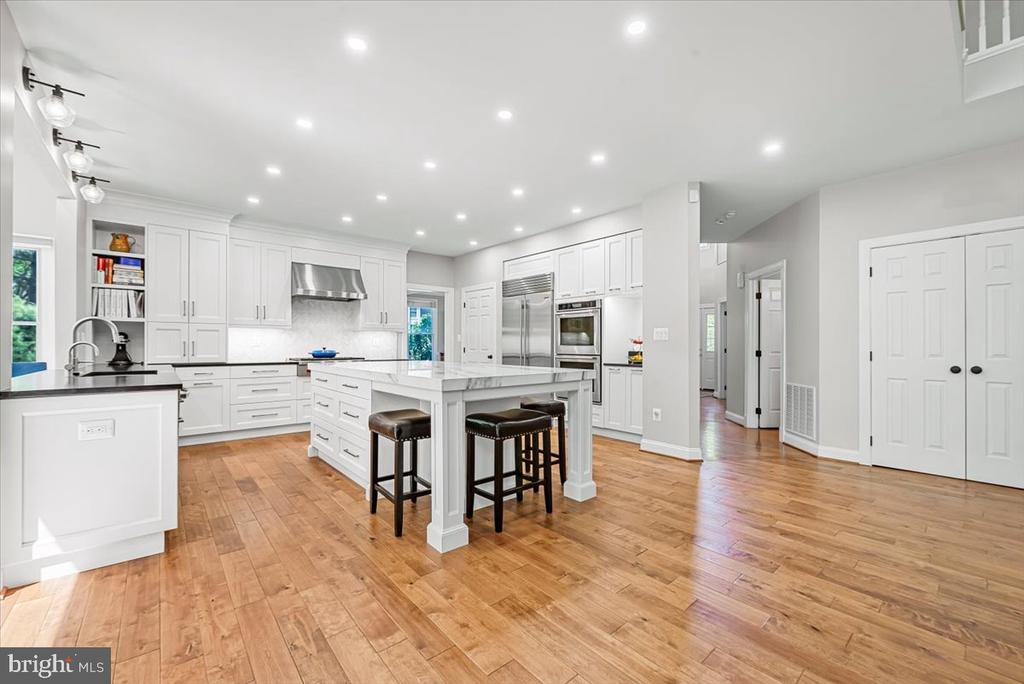 4 DEER TRAIL COURT