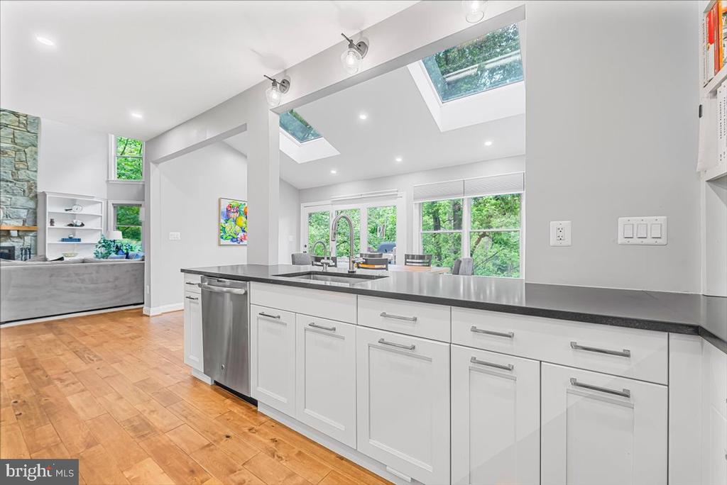 4 DEER TRAIL COURT