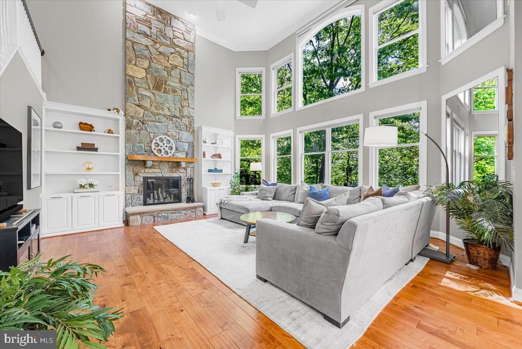 4 DEER TRAIL COURT