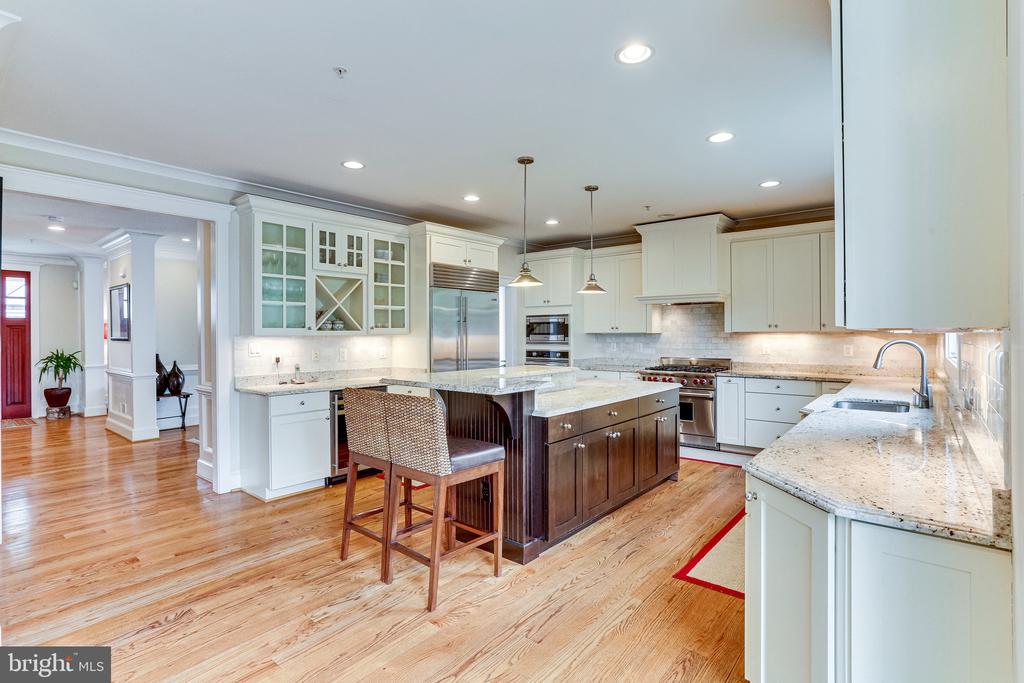 6109 KIRBY ROAD