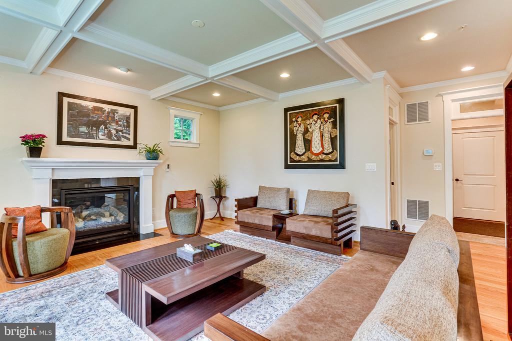 6109 KIRBY ROAD