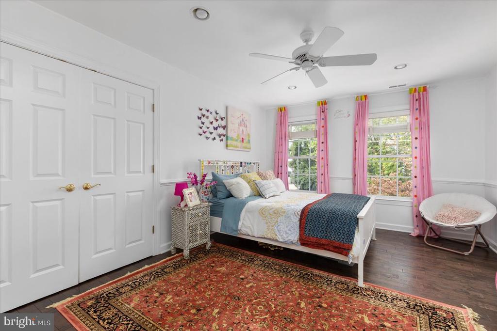 5206 RIDGEFIELD ROAD