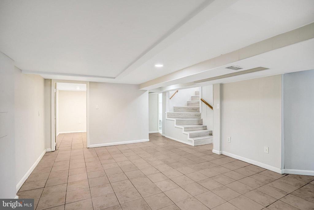 2204 FORDHAM STREET
