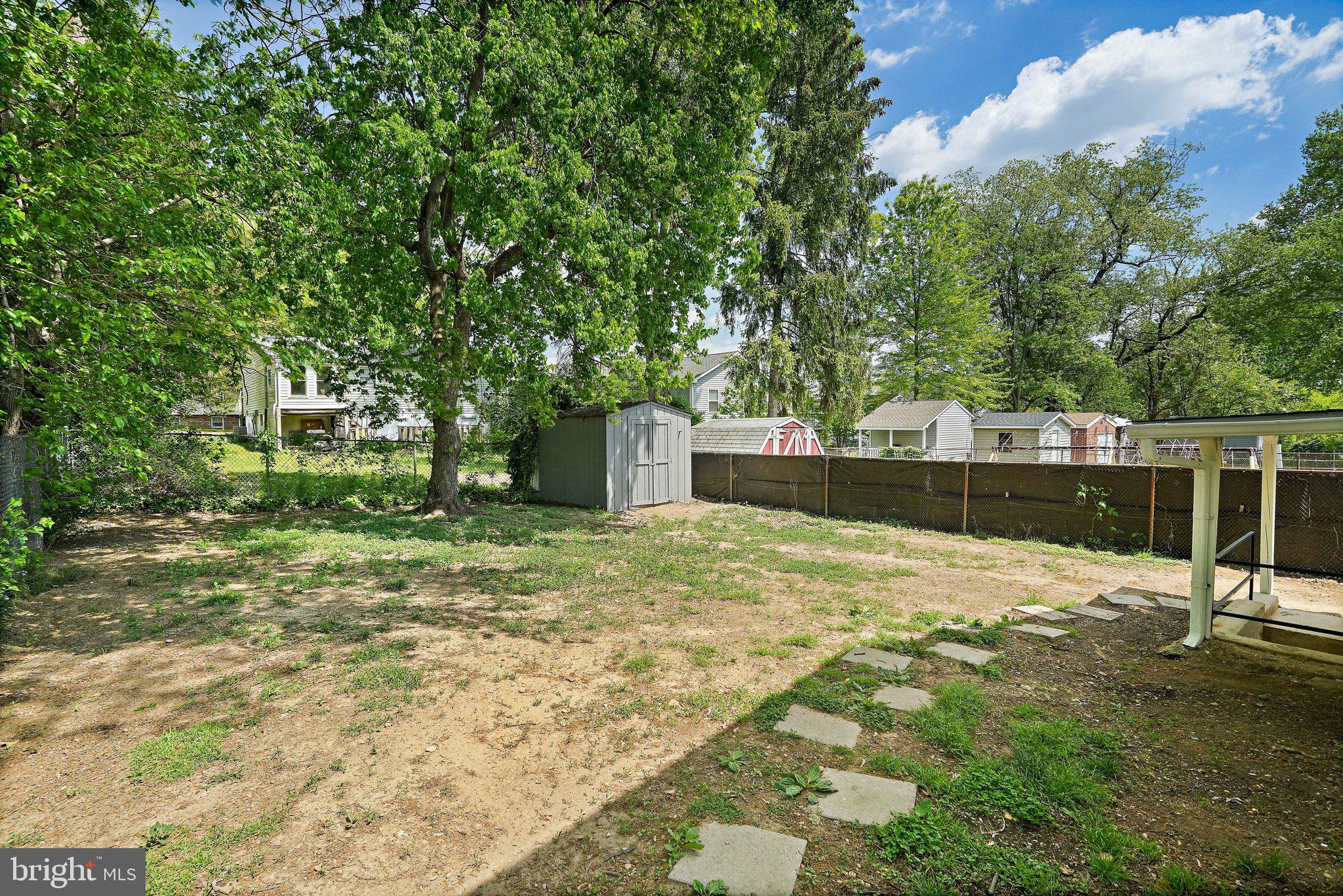 4810 LEXINGTON AVENUE