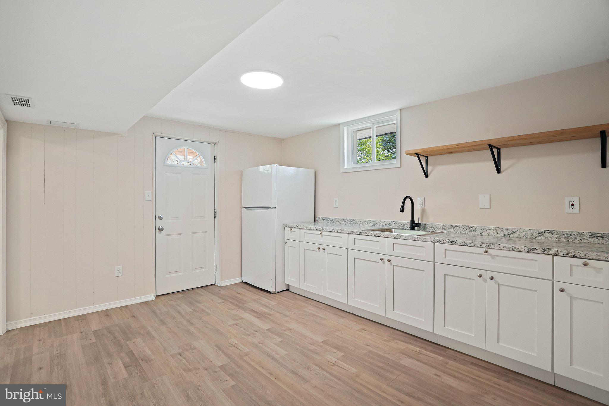 4810 LEXINGTON AVENUE