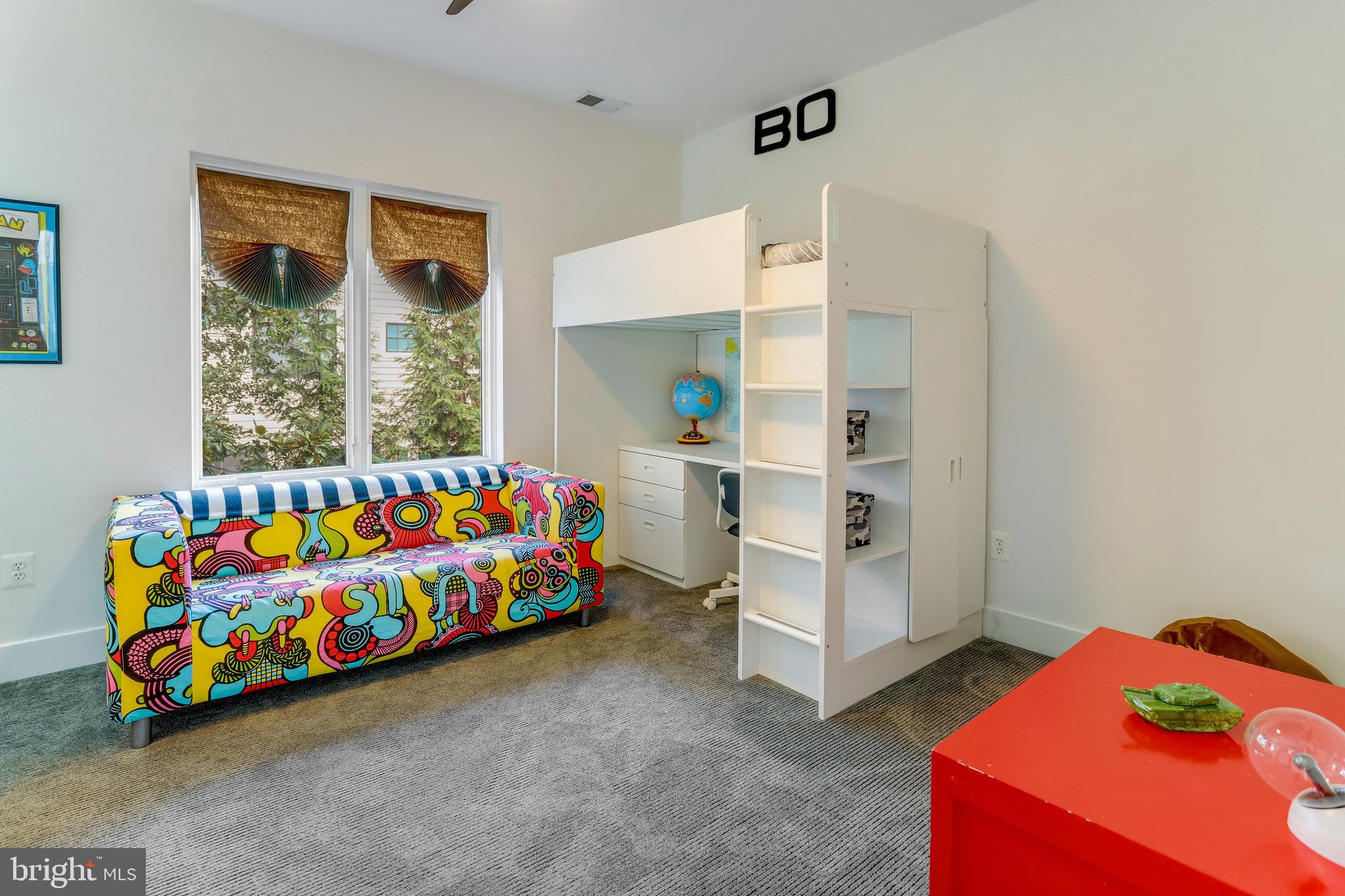 1507 N Hartford Street