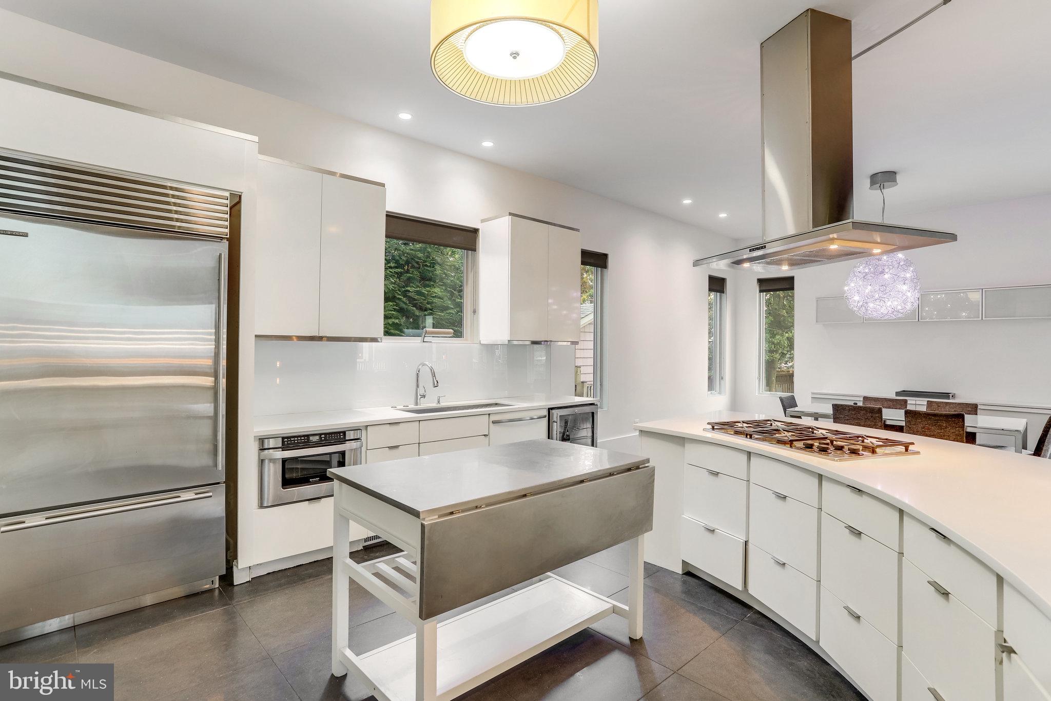 1507 N Hartford Street