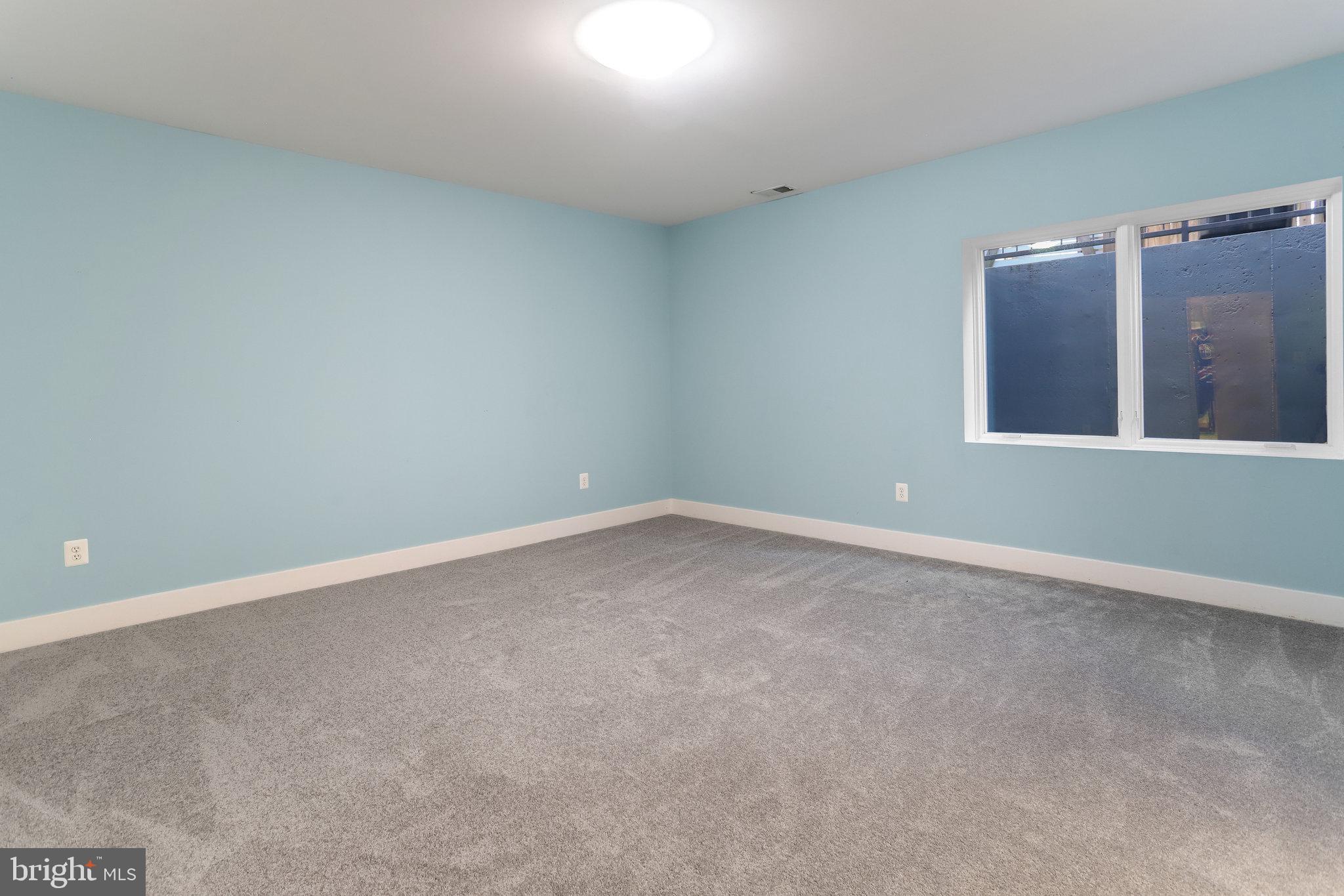 1507 N Hartford Street