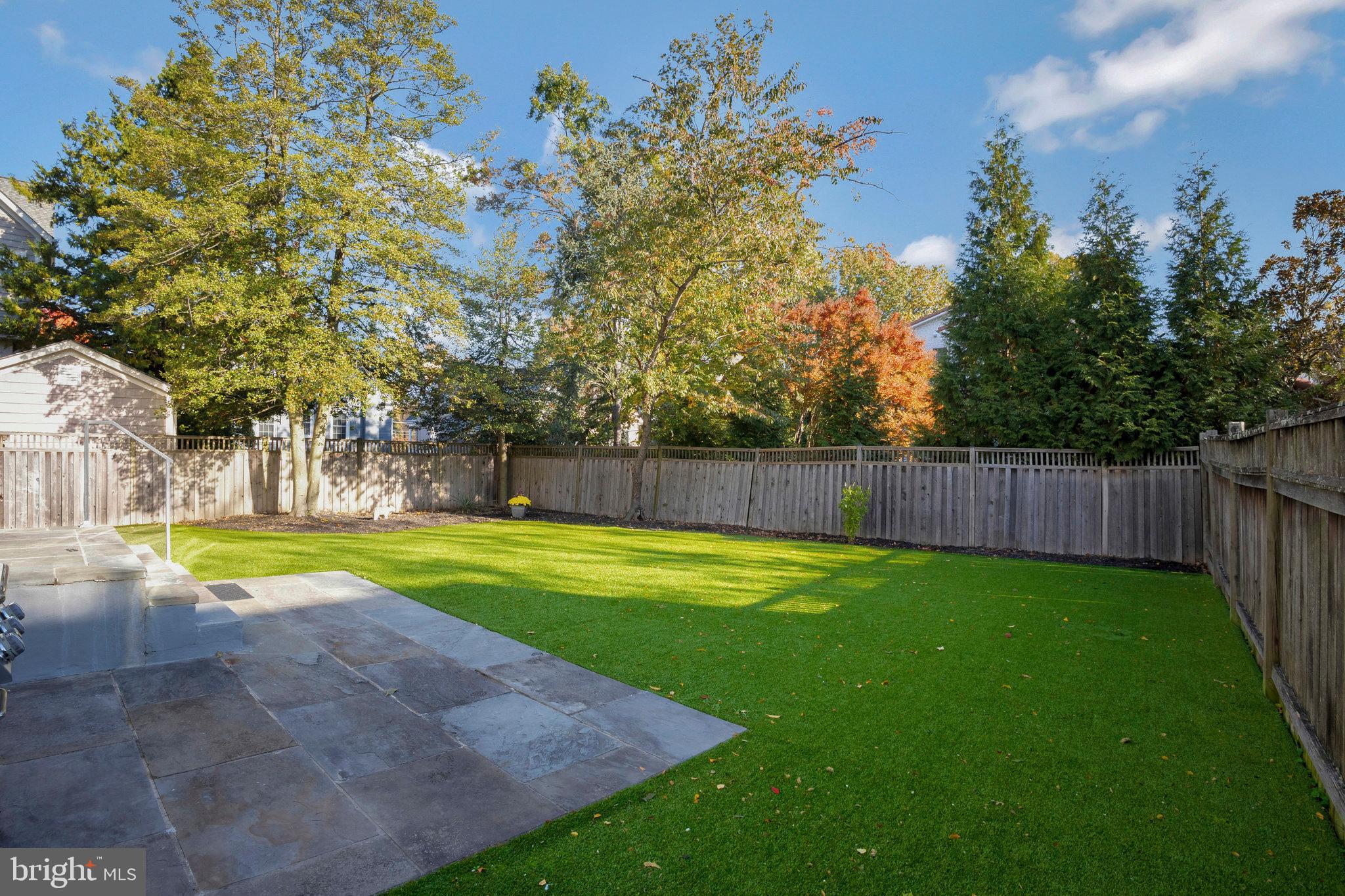 1507 N Hartford Street