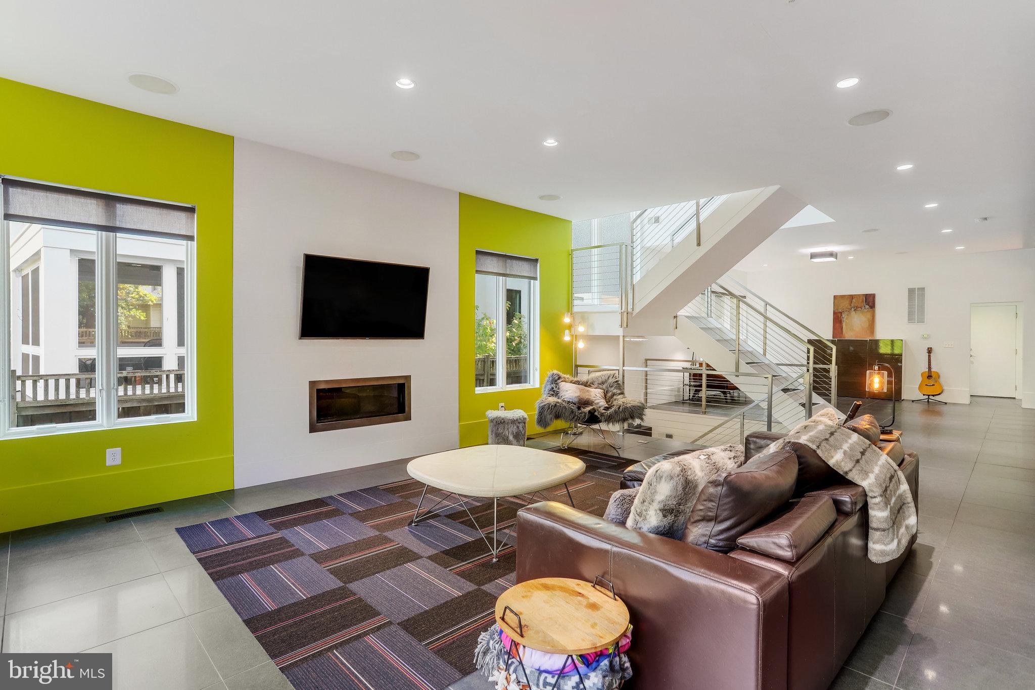 1507 N Hartford Street