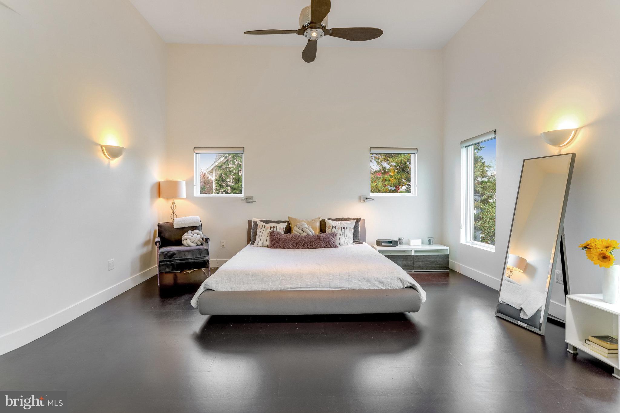 1507 N Hartford Street