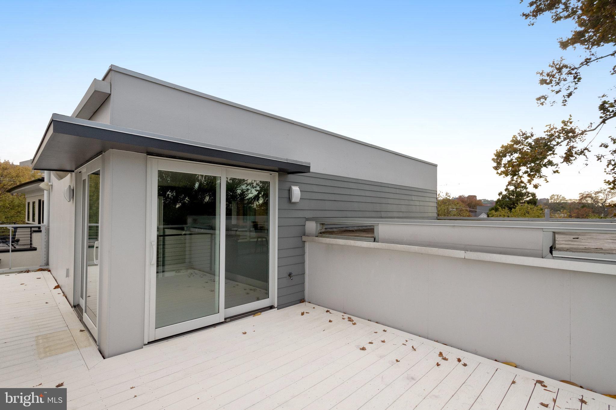 1507 N Hartford Street