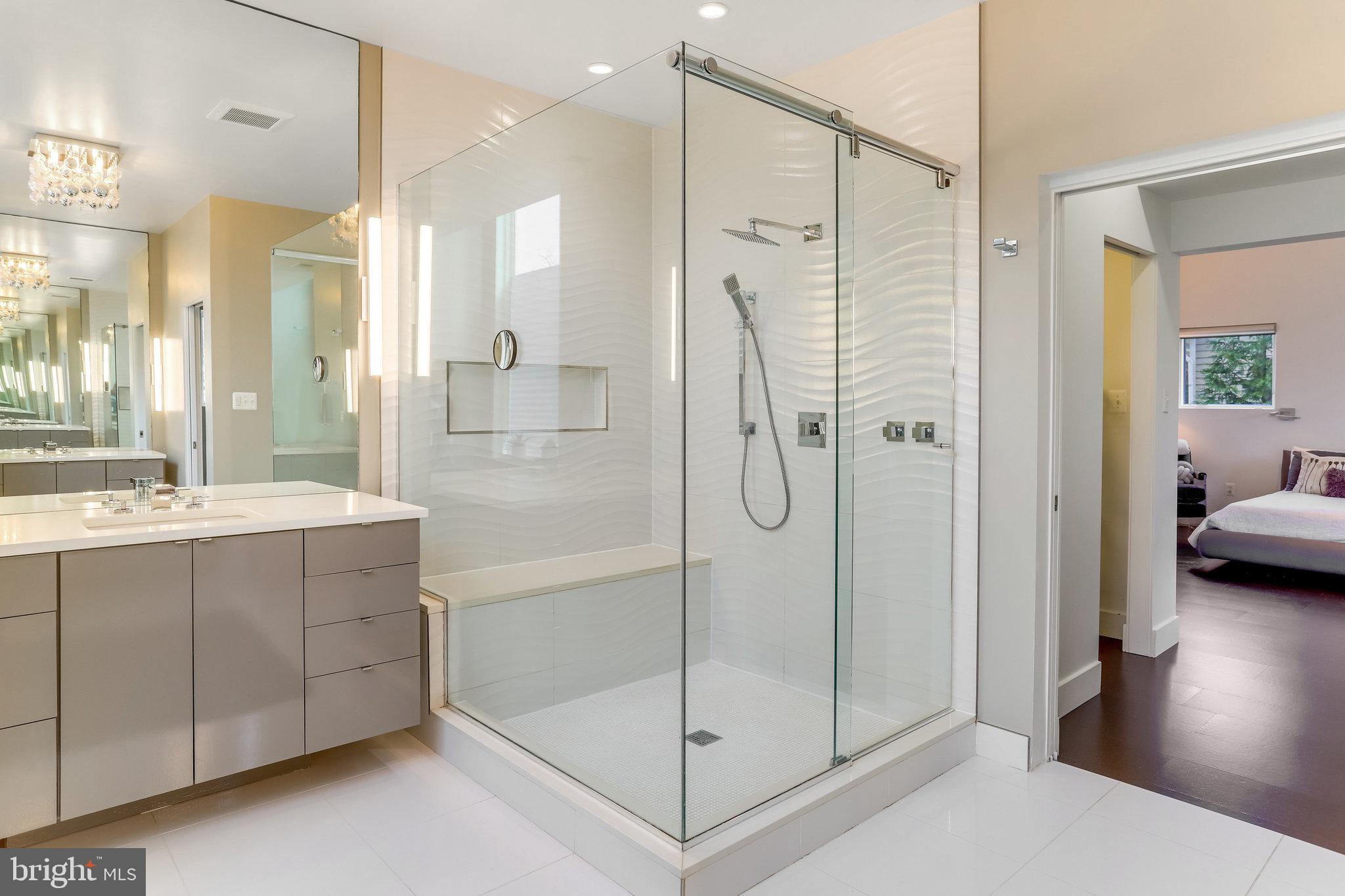 1507 N Hartford Street