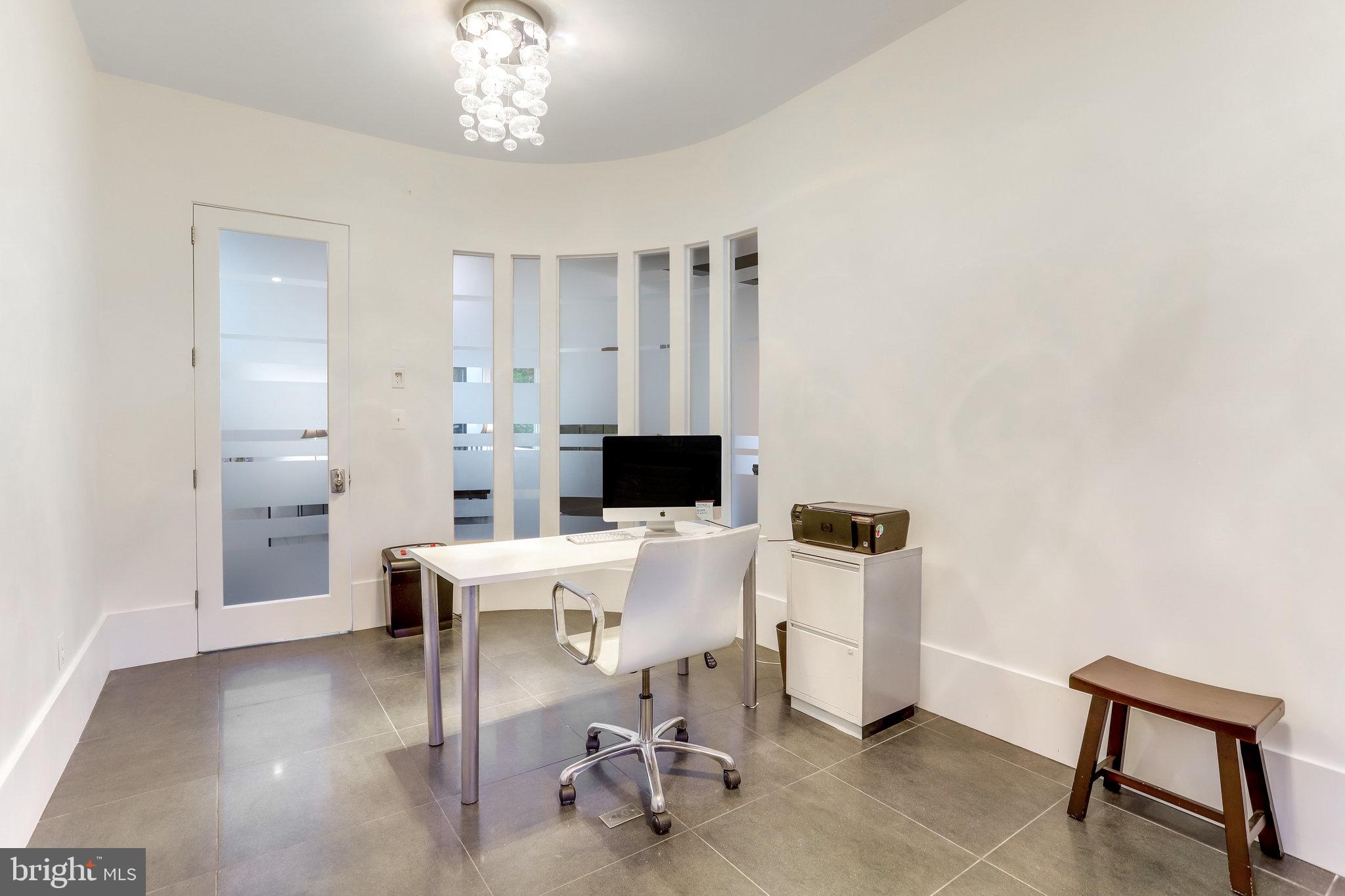 1507 N Hartford Street