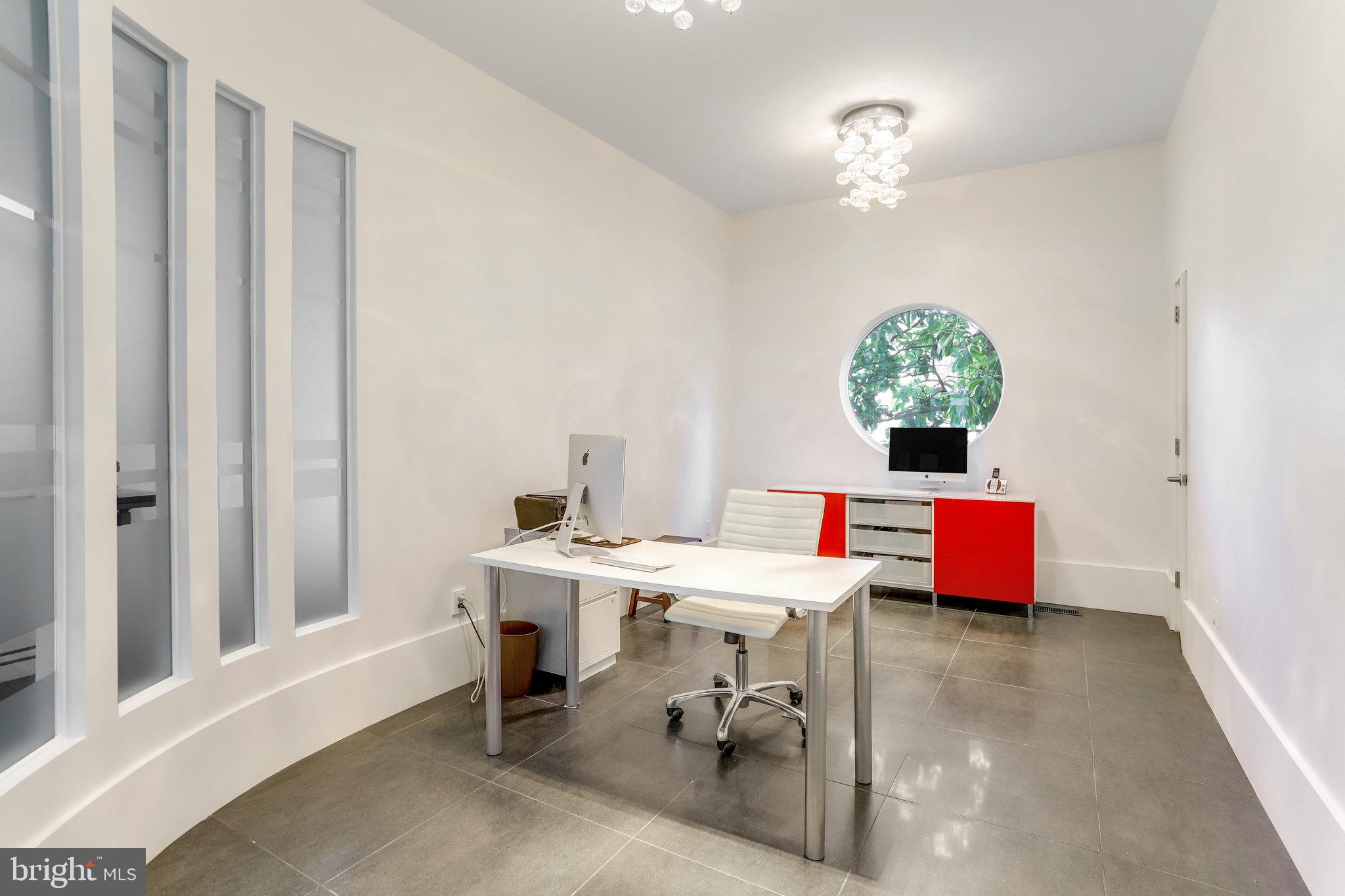 1507 N Hartford Street